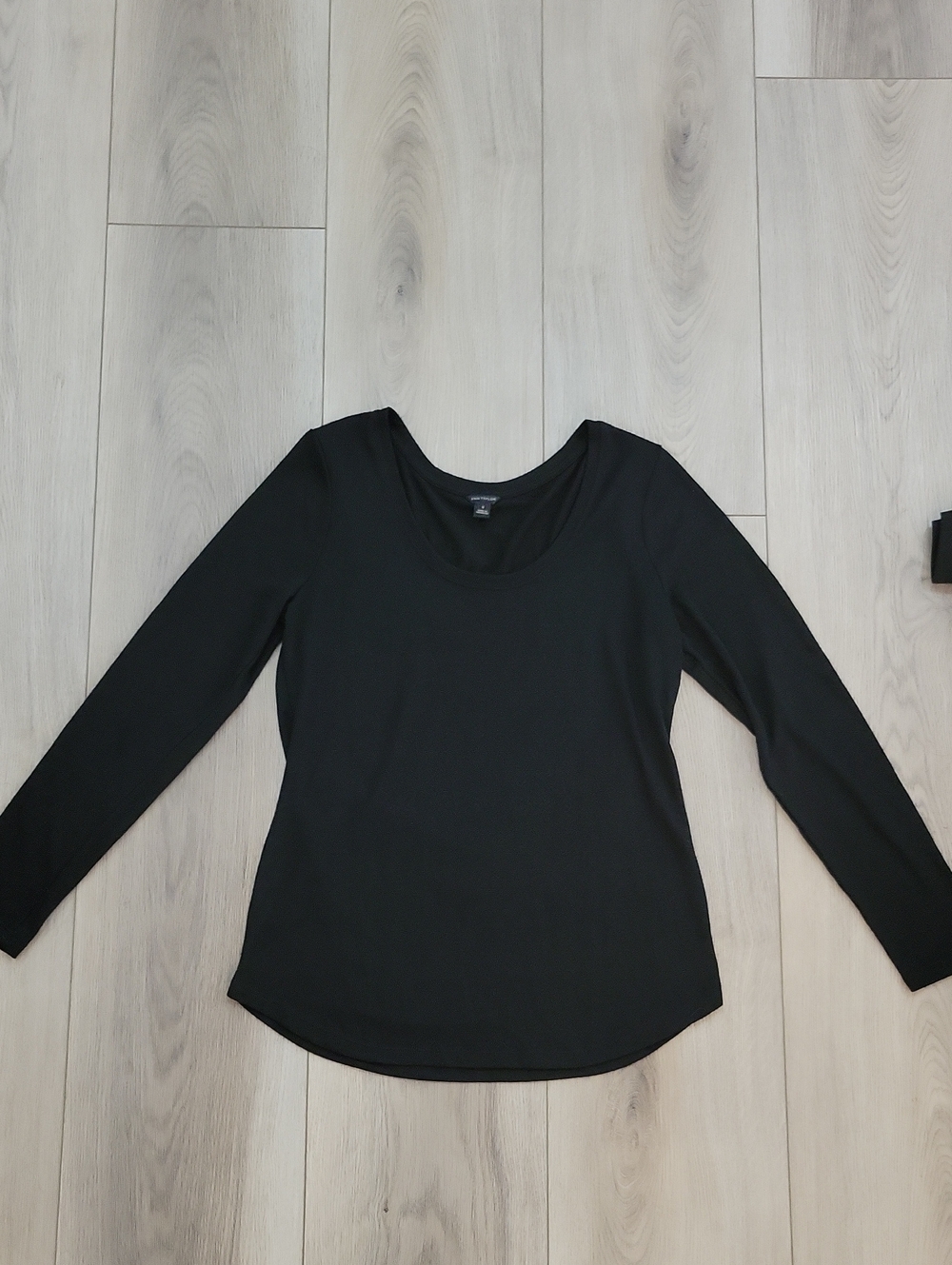 Ann Taylor Black Long Sleeve Scoop Neck Top